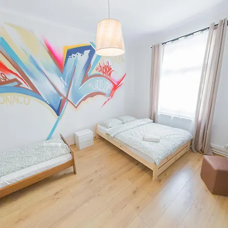 Hostel Graffiti Krasków