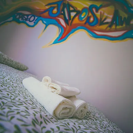 Graffiti *