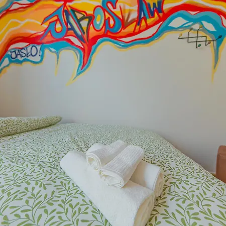 旅馆 Graffiti *
